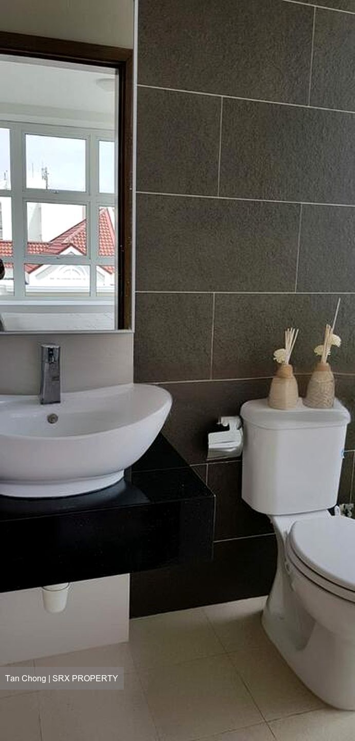 Palm Oasis (D15), Apartment #460528311